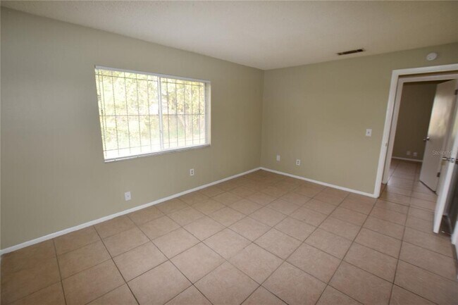 Building Photo - 3213 Split Willow Dr