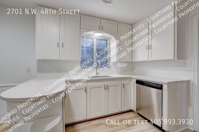 Building Photo - 2701 NW 48th St