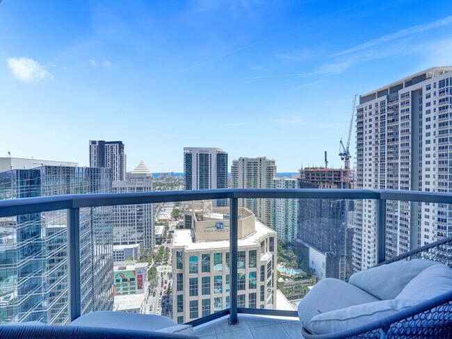 Building Photo - 100 E Las Olas Blvd