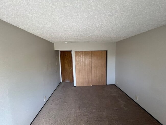 Building Photo - 50% off for your first 4 Months!!!