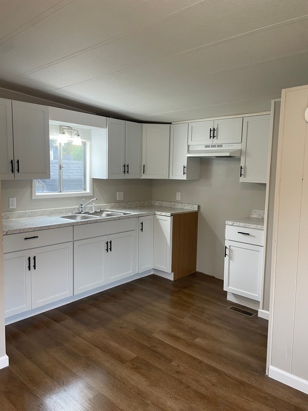 Building Photo - 2805 S Belt W