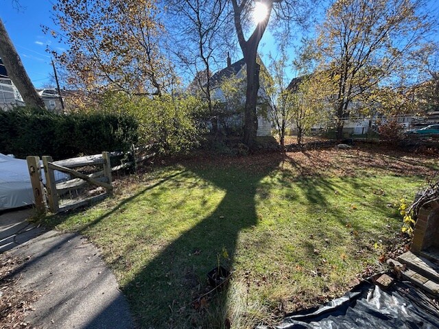 Building Photo - 129 Durnell Ave