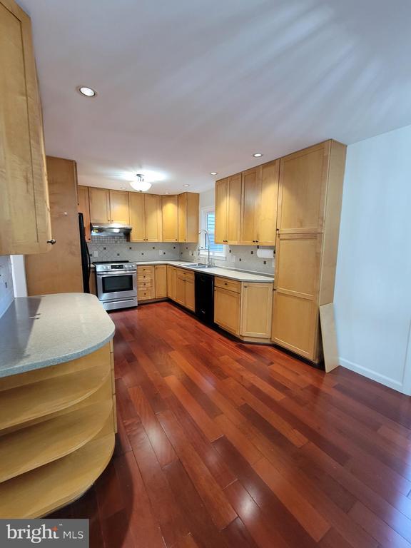 Building Photo - 3137 Bayswater Ct