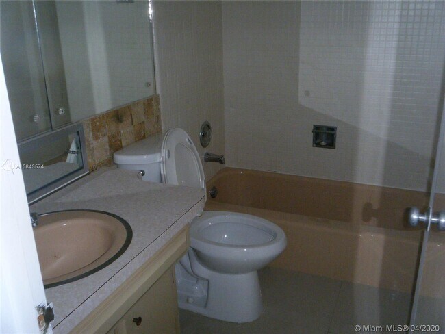 Building Photo - 2430 SE 17th St