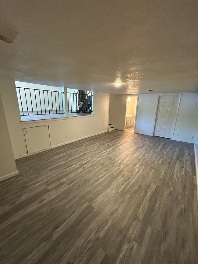 Building Photo - COMING SOON! 3 Bed 1.5 Bath 1 Car Garage $...