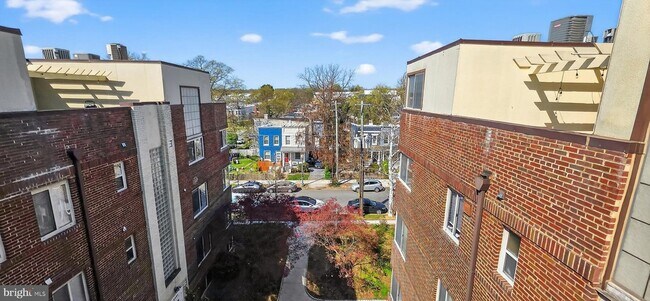 Building Photo - 5405 9th St NW