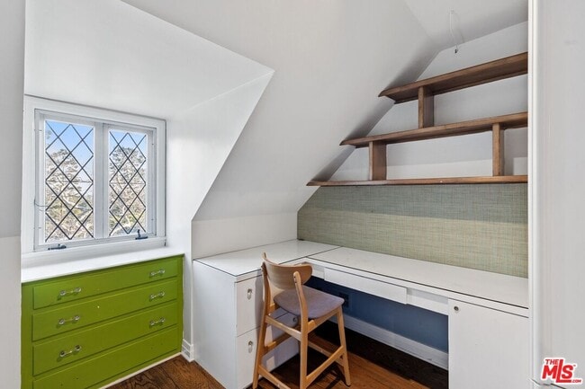 Building Photo - 905 Napoli Dr