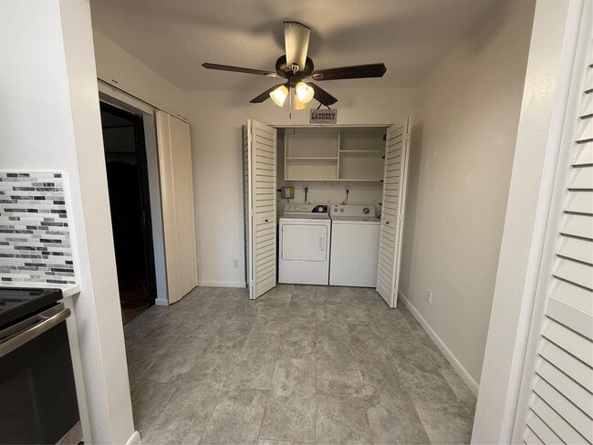 Building Photo - 6101 Woodlake Blvd