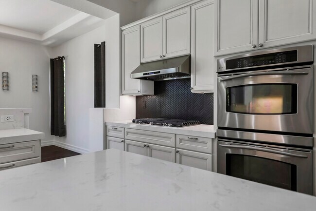 Building Photo - 79736 Castille Dr
