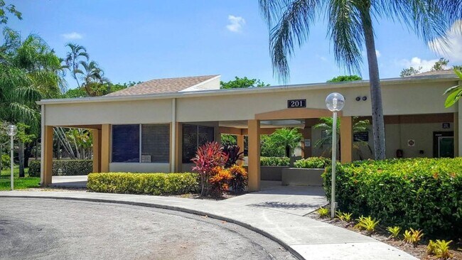 Building Photo - 612 Gardens Dr