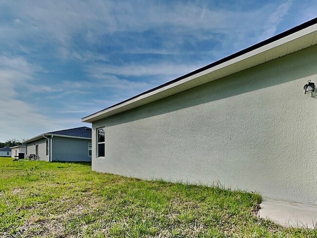 Building Photo - 560 Marion Oaks Blvd