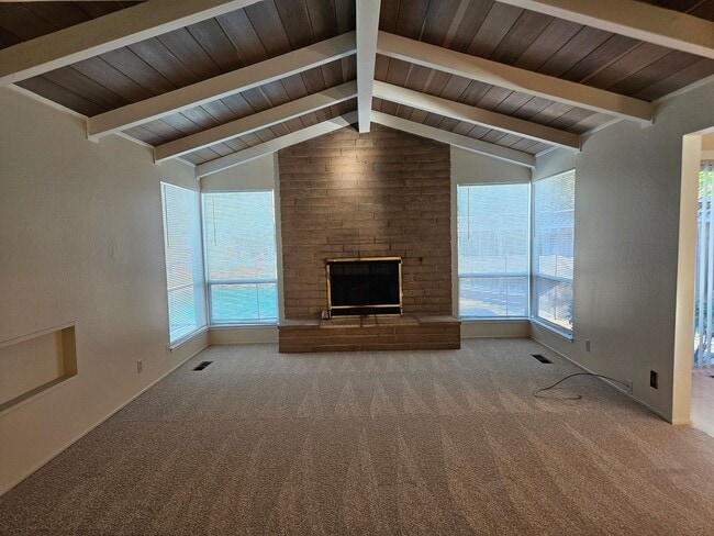 Building Photo - Spacious Willow Glen Home nestled near the end of a quiet cul-de-sac.