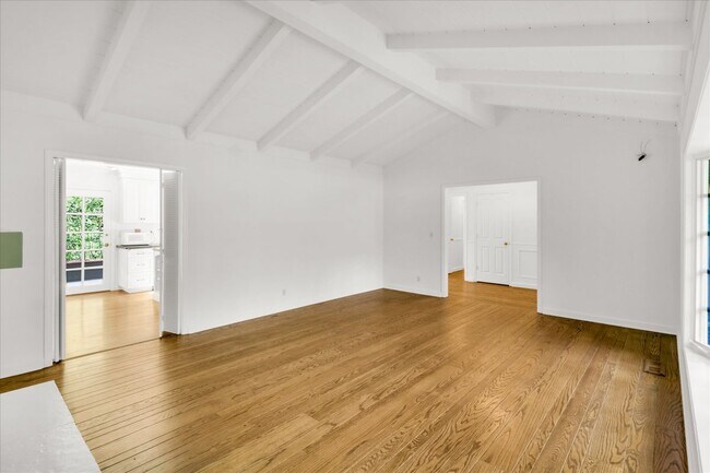 Building Photo - 1064 Westridge Ave