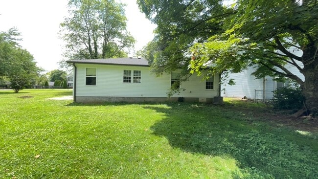 Building Photo - Great house in Middletown Coming Soon!