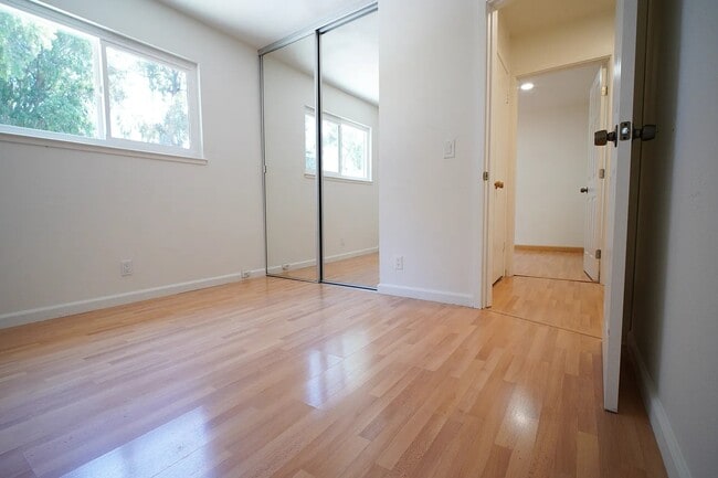 Building Photo - 1510 Sierraville Ave