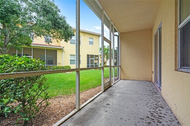 Building Photo - 16217 Via Solera Cir