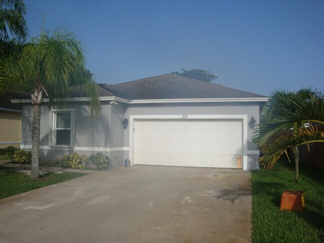 Building Photo - 317 Jennings Ave