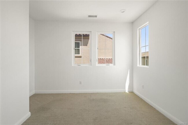 Building Photo - 20810 Acorn Cir