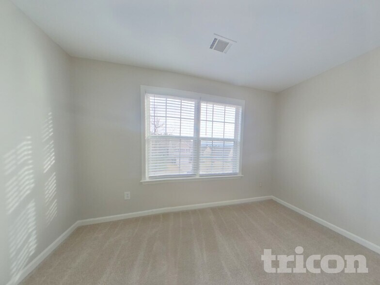 Building Photo - 482 Rutlidge Park Ln