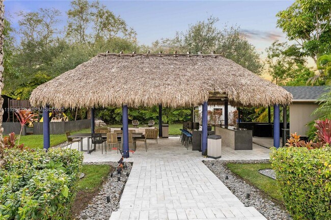 Building Photo - 9040 SW 110th Ave