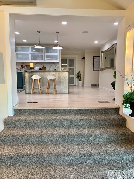 Building Photo - 4453 Fillmore Ave