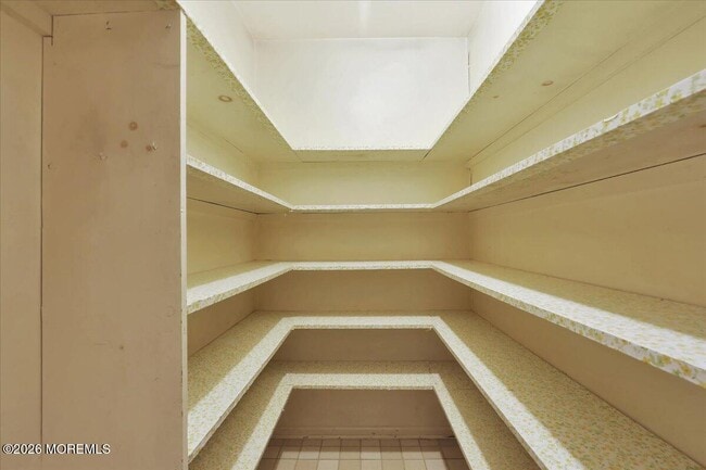 Building Photo - 15 Harbor Ct