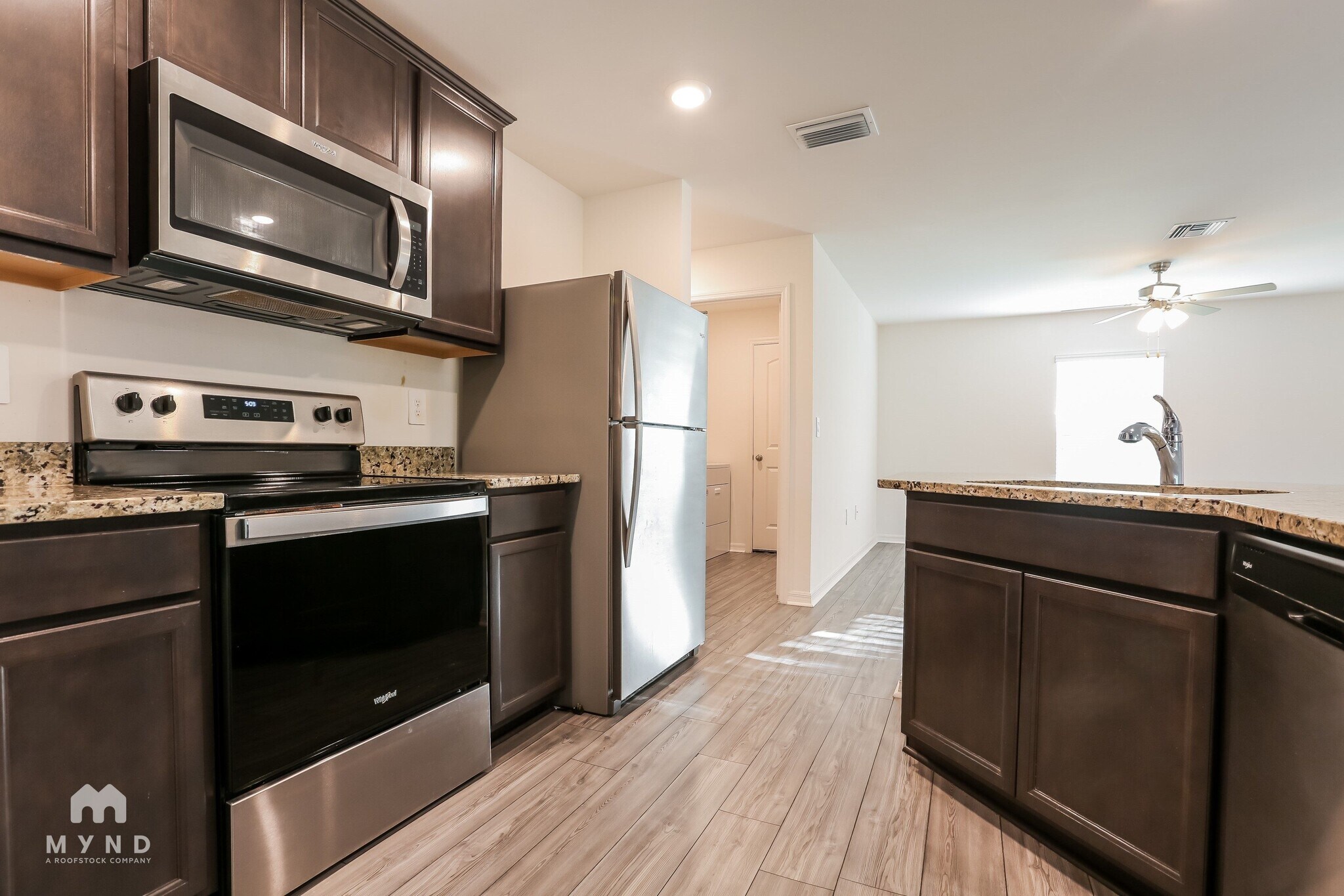 Building Photo - 5725 Centro Ave