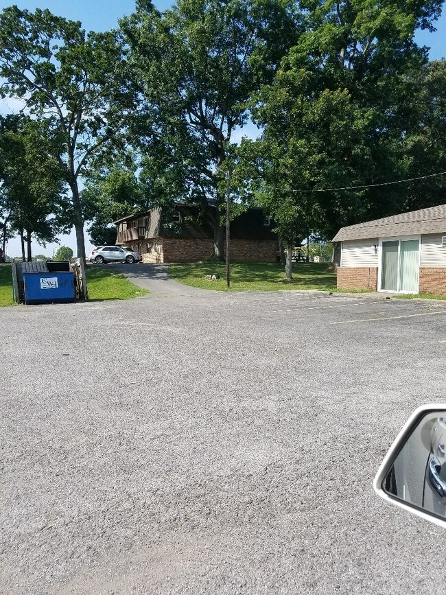 Ten Oaks 6221 Bayer Cir Carterville IL 62918 Apartment Finder