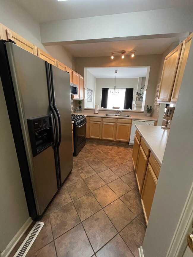 Building Photo - 7229 Mabels Way