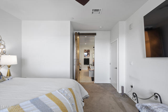 Building Photo - 4012 Tradewinds Dr