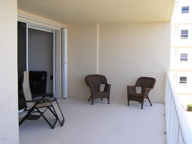 Building Photo - 817 Mystic Dr
