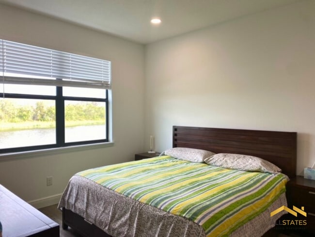 Building Photo - 2941 Siesta View Dr