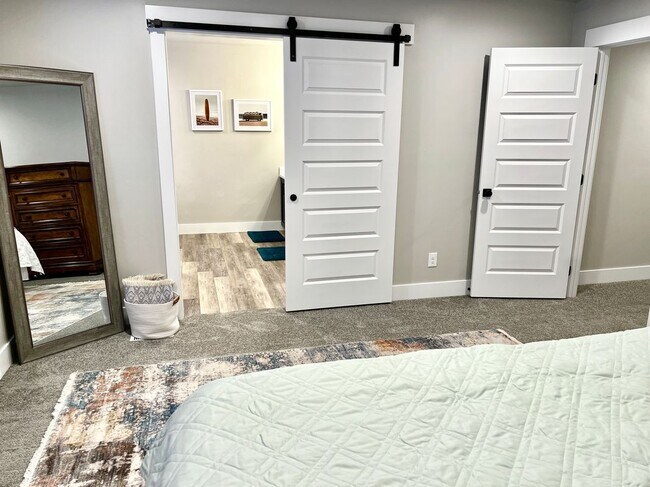 Building Photo - 1379 Pinecrest Trl