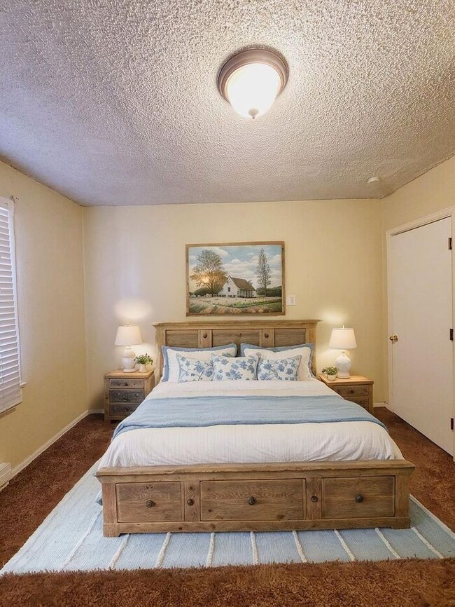 Building Photo - Cozy 2-Bed In Home in Old Colorado City an...