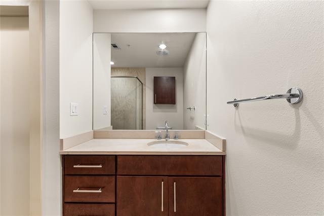 Building Photo - 4111 Newton Ave