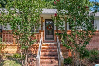 Building Photo - MOVE IN SPECIAL: $300 OFF FIRST MONTH'S RENT