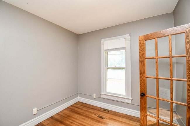 Building Photo - 1515 S Duluth Ave