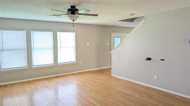Building Photo - 2514 Byfield Dr