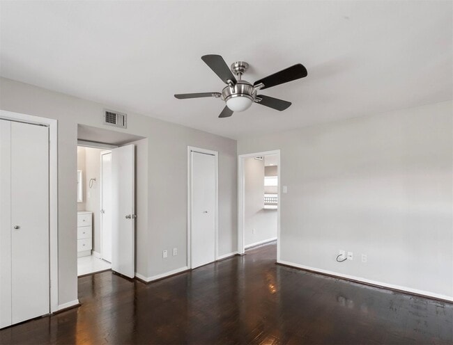 Building Photo - 309 Stratford St