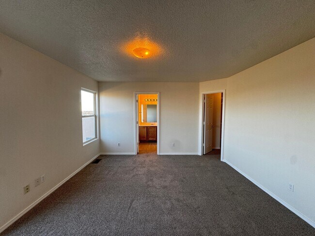 Building Photo - 8300 Bluffs Edge Pl NW