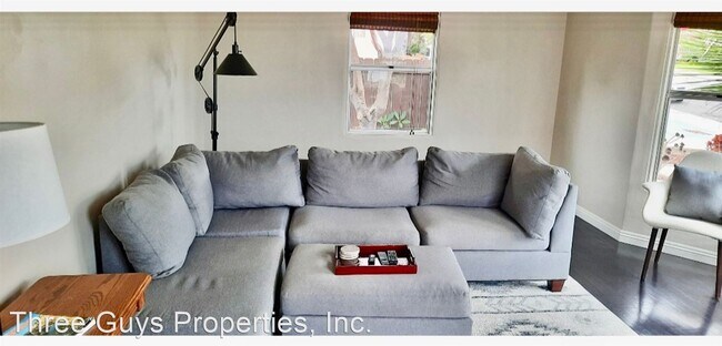 Building Photo - 2 br, 2 bath House - 3205 Garrison St
