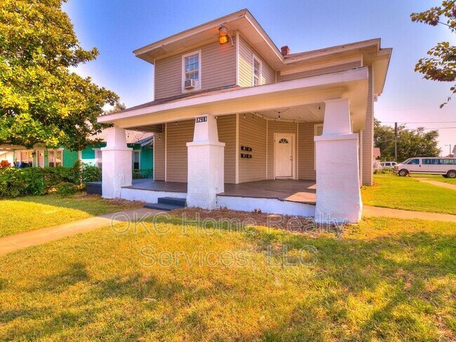 Primary Photo - 1740 NW 11th St