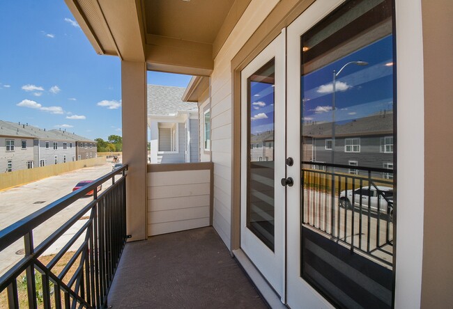 Building Photo - 16559 Oasis Glade Dr