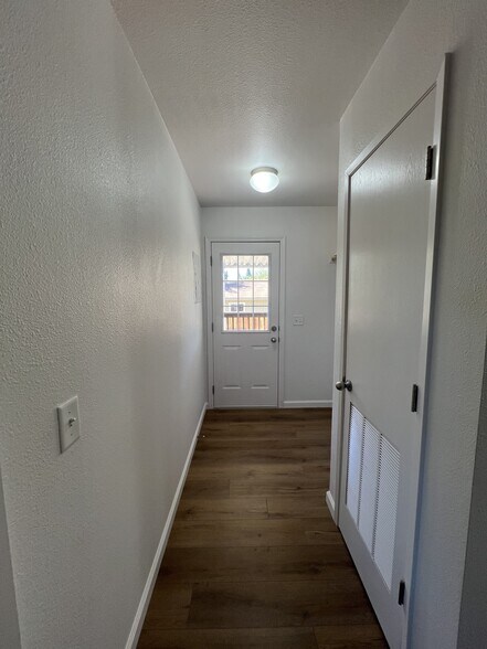 Building Photo - 8183 Wachtel Way