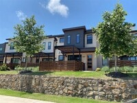 Building Photo - 829 Emerling Dr