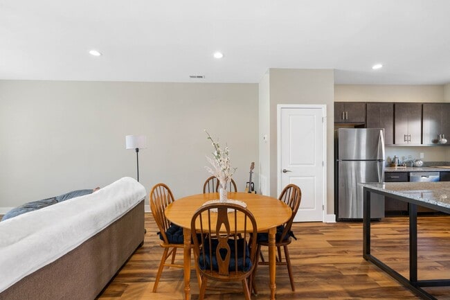 Building Photo - Brand New Townhouse Development in Blacksburg!