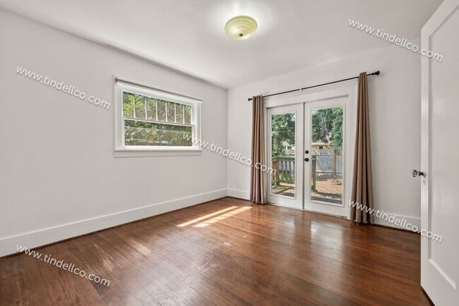 Building Photo - Modern Mediterranean 2 Bed/2 Bath with plenty of space - Pet Friendly!