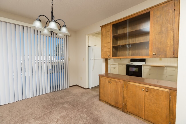 Building Photo - Modern Duplex for rent near Wandermere