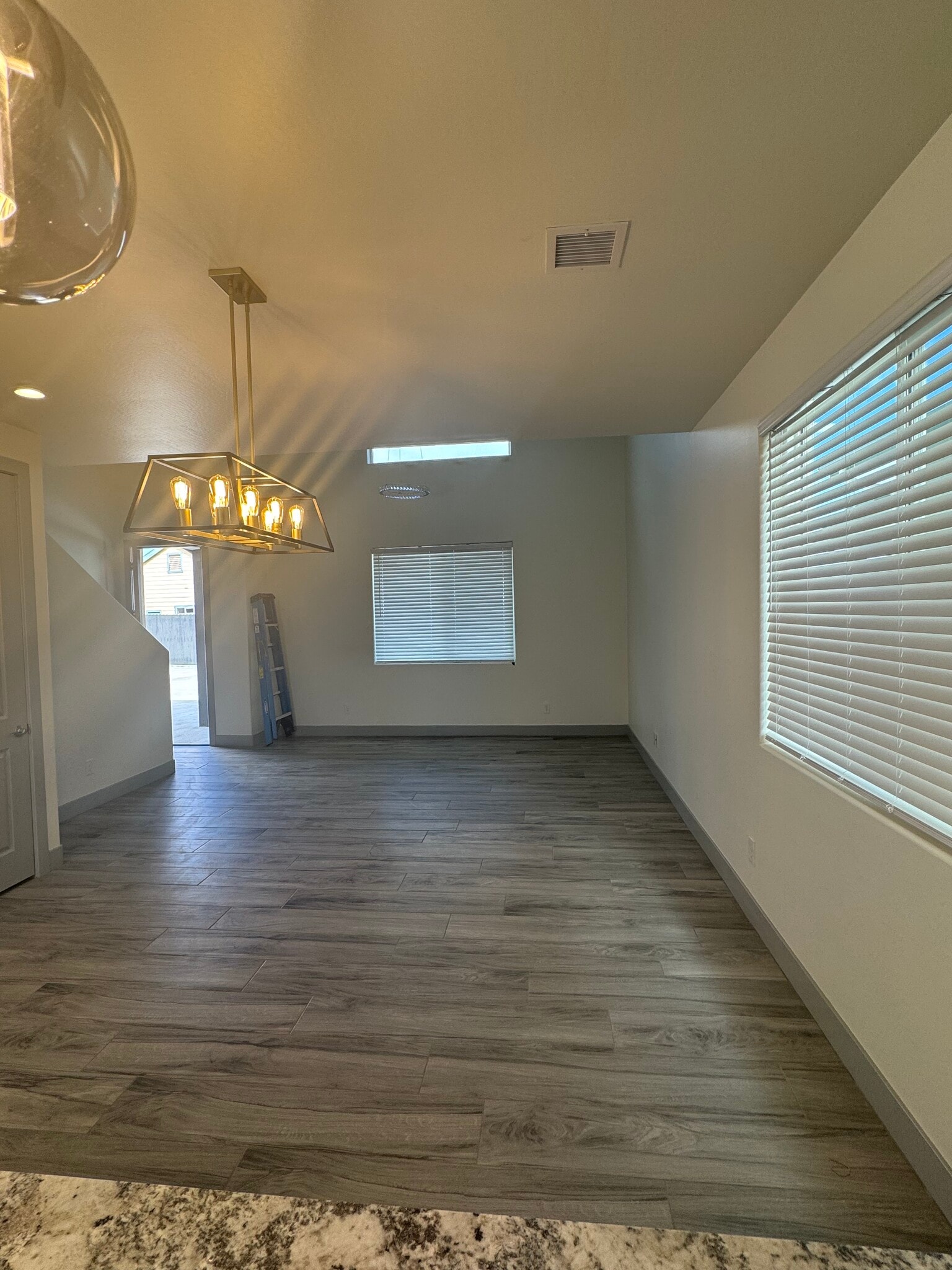 Front Entry - 3112 N Navajo Dr