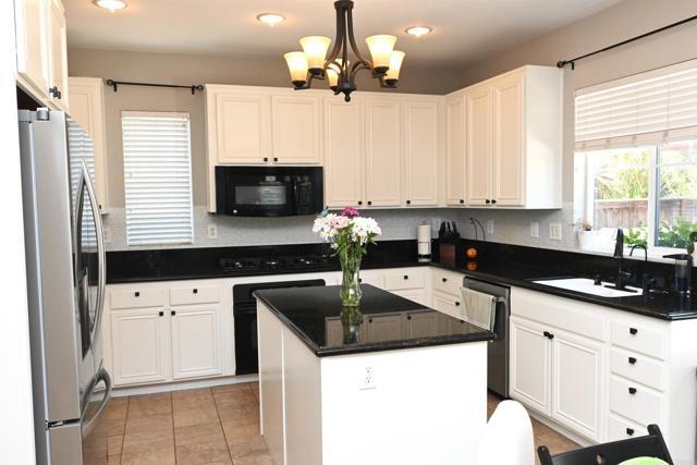 Building Photo - 930 Prism Dr